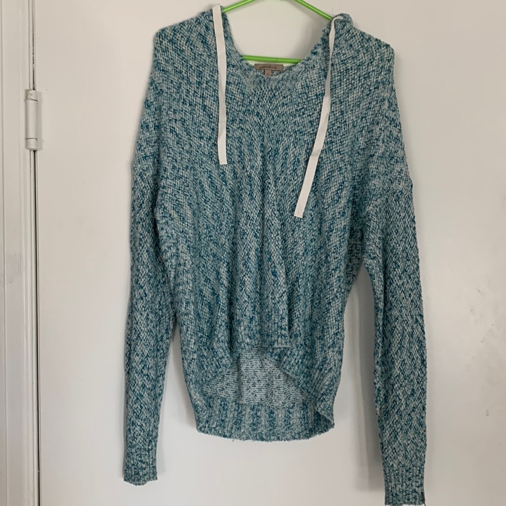 Light Sweater/Sweatshirt
